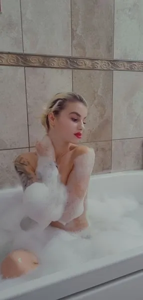 Live sex webcam photo for KasiaGraziela18 #3444641