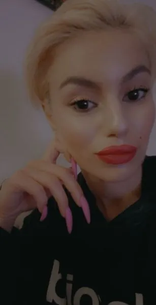 Live sex webcam photo for KasiaGraziela18 #3444644