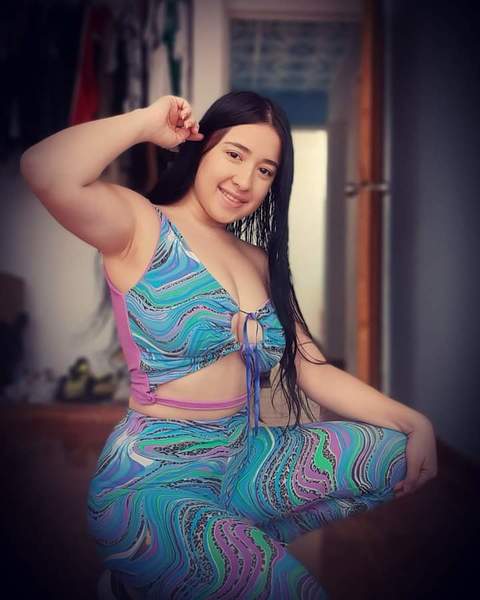 Live sex webcam photo for AshleyyWright #3277408