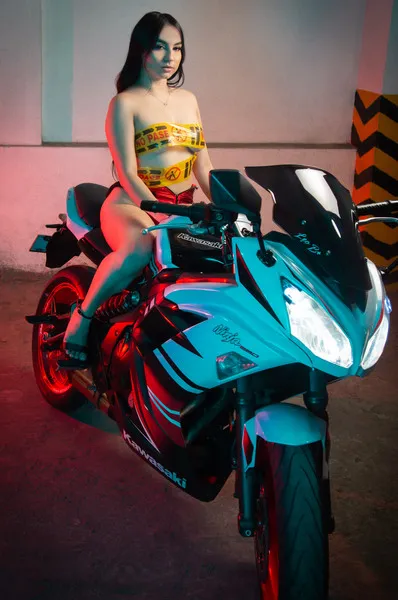 Live sex webcam photo for TAYLORRBUNNY #3827484