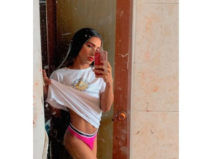 Live sex webcam photo for Helenaalove #3287049