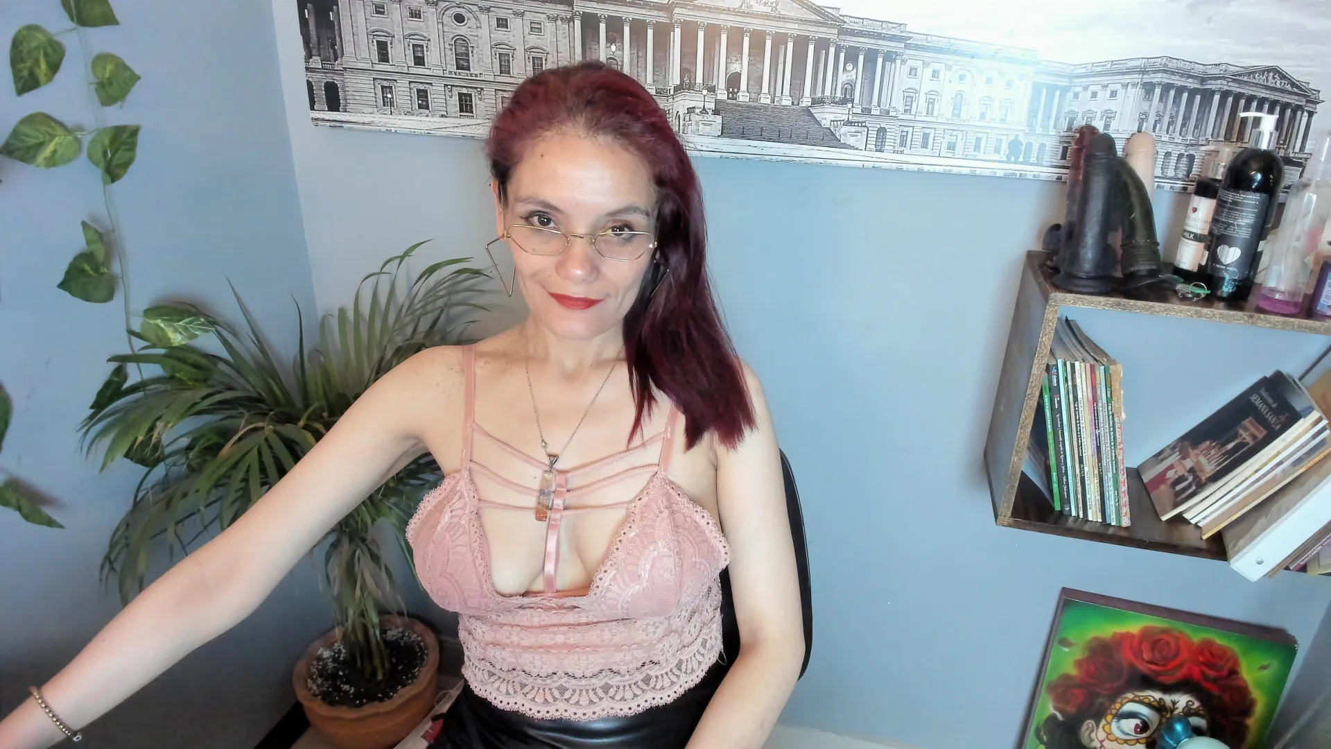 Live sex webcam photo for JulietaWall21 #7335032
