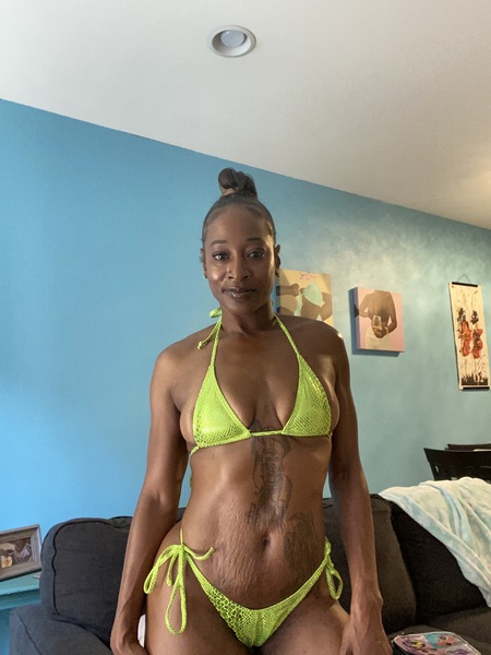 Live sex webcam photo for CandyRich #3272720