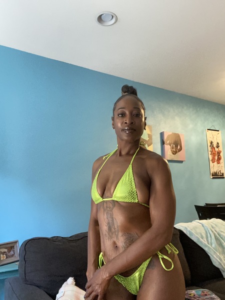 Live sex webcam photo for CandyRich #3277738