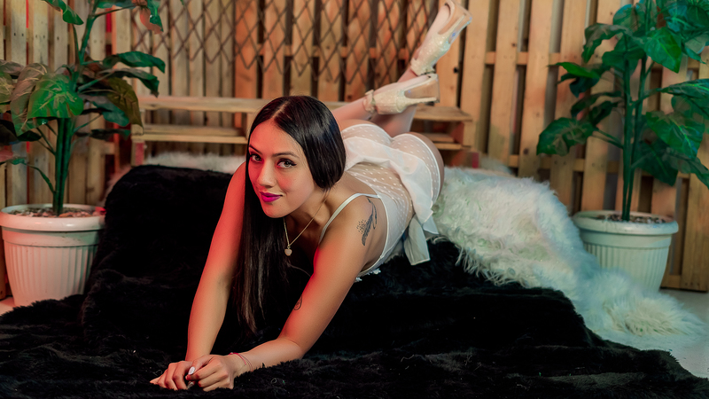 Live sex webcam photo for PiaSweeeet #3291352