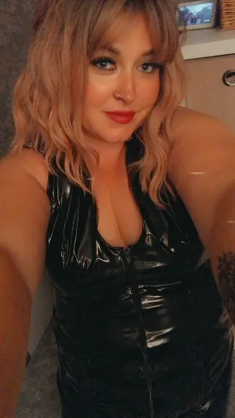 Live sex webcam photo for HarleyRoseUK #3357058