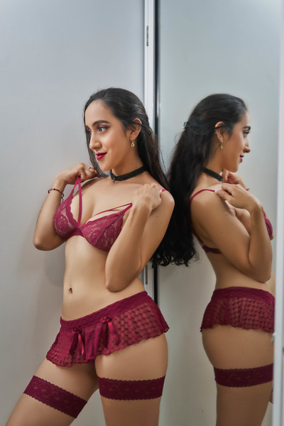 Live sex webcam photo for AmbarLennox #3344175