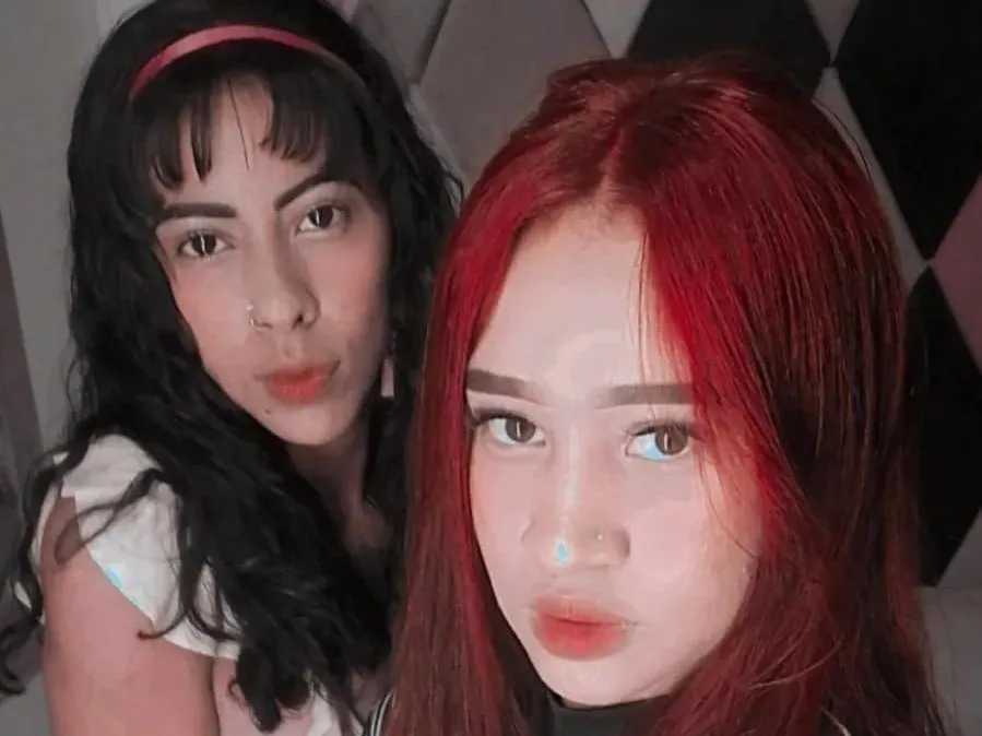 Live sex webcam photo for RihanaAndkendall #3276458