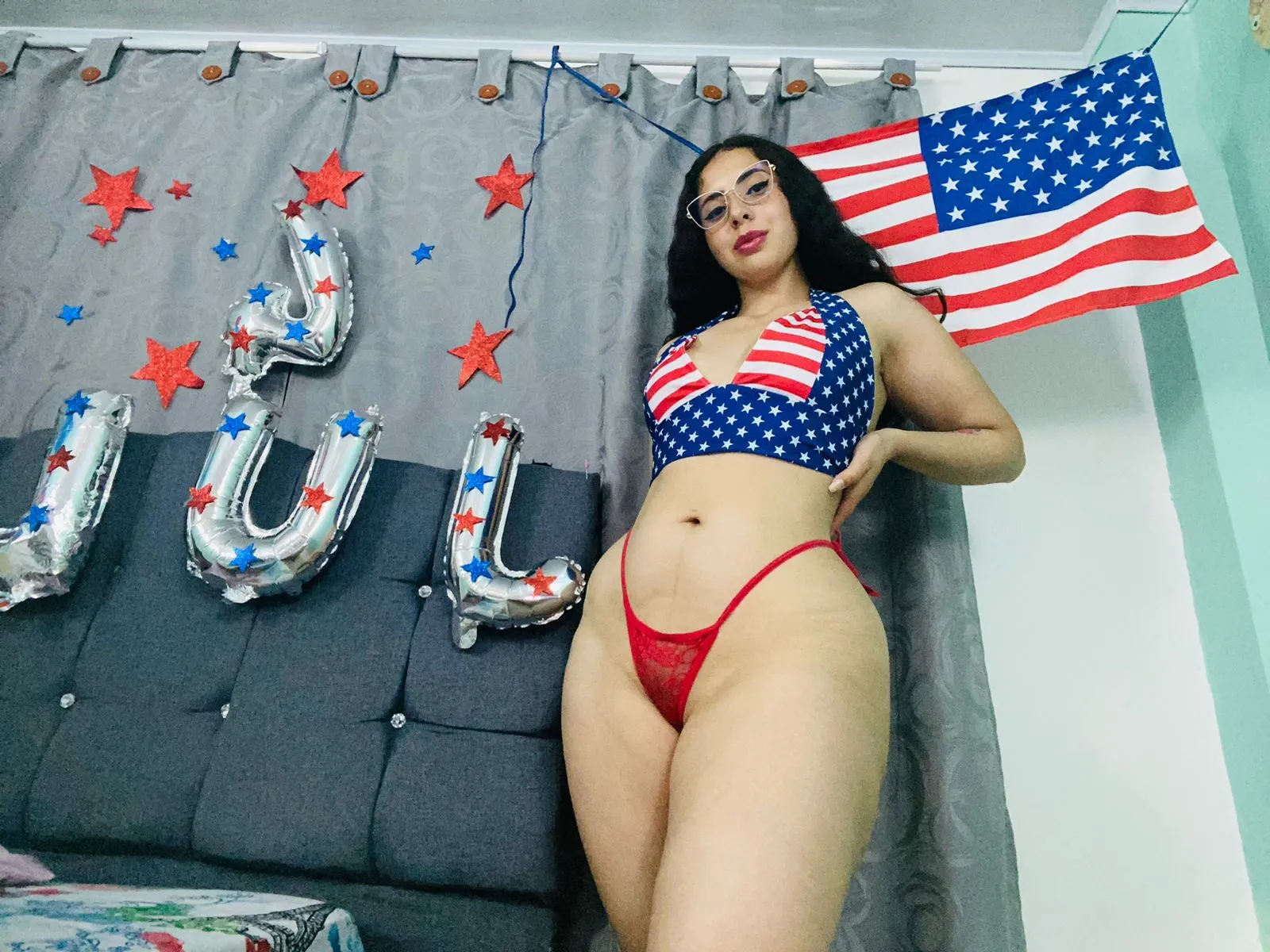 Live sex webcam photo for AliceeSiimpson #7111317