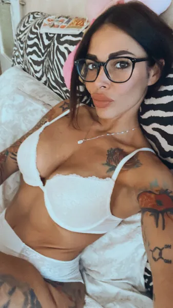 Live sex webcam photo for MissAthenaInk #3739090