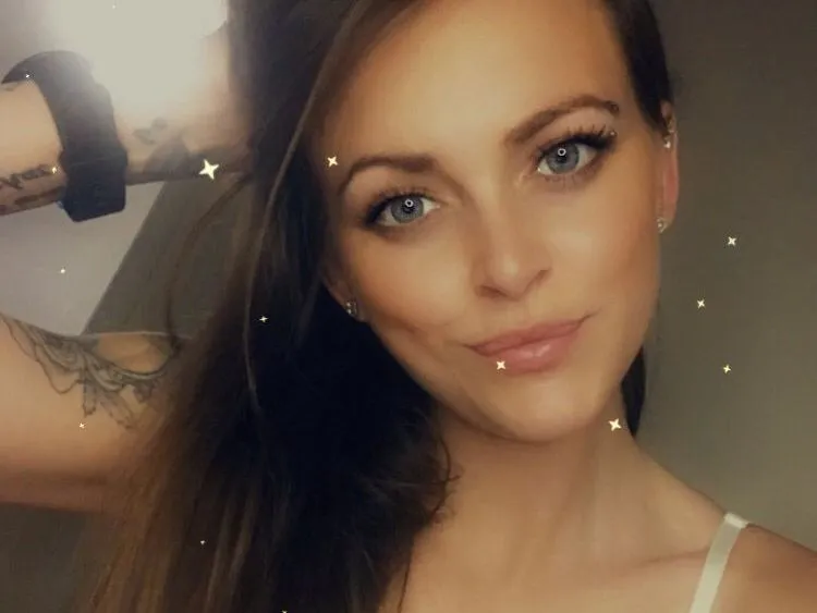 Live sex webcam photo for XXXSKYLARXXX #3290122