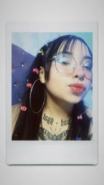 Live sex webcam photo for CleoWoods #3701947