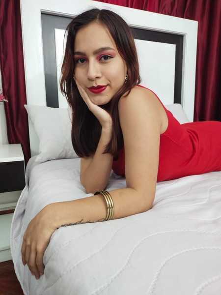 Live sex webcam photo for AliciaHarpert #3293941