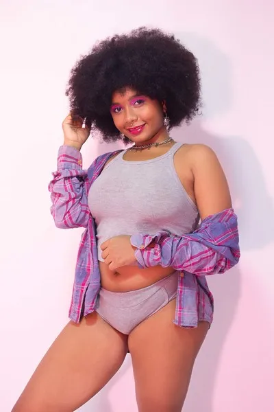 Live sex webcam photo for LolaValencia #3379304