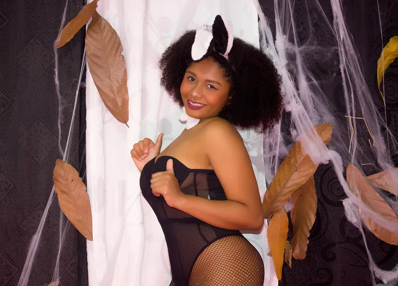 Live sex webcam photo for LolaValencia #3648683