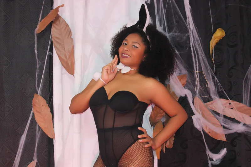 Live sex webcam photo for LolaValencia #3648687