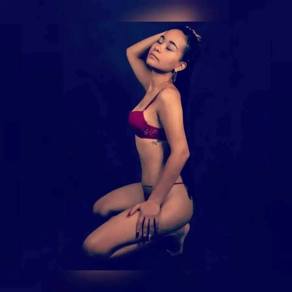 Live sex webcam photo for KattiCloos #6192369