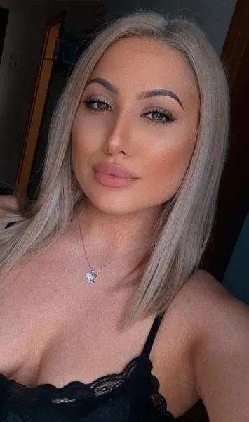Live sex webcam photo for PamyMilles #3335097