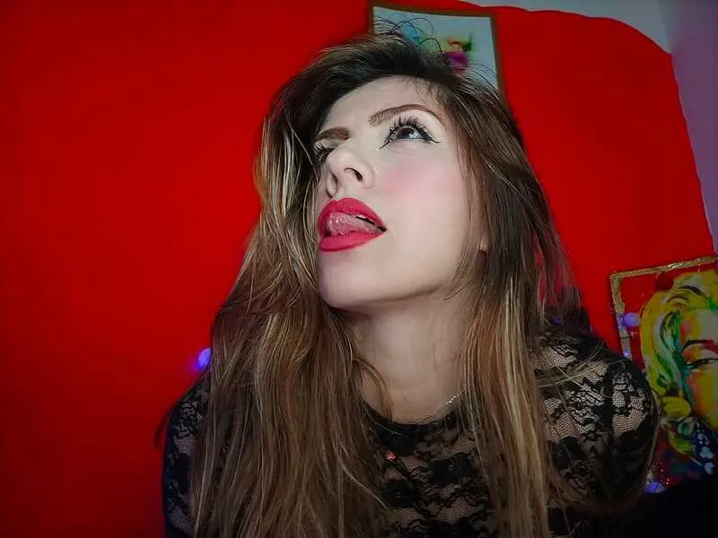 Live sex webcam photo for ShannonLuxureX #3795985