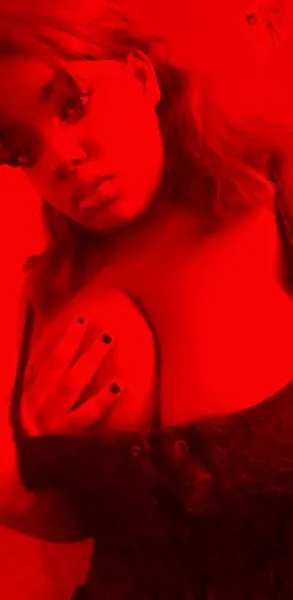 Live sex webcam photo for DeathRose18 #3435797