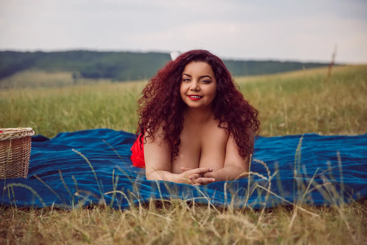 Live sex webcam photo for MiryamInes #7476147