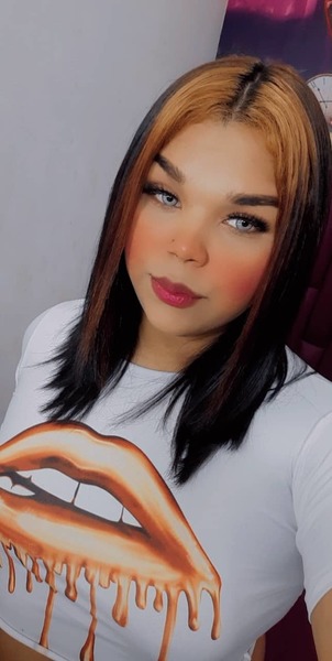 Live sex webcam photo for AilenSexyts #3437985