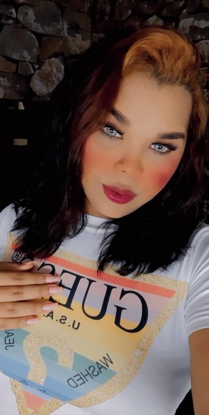 Live sex webcam photo for AilenSexyts #3437990