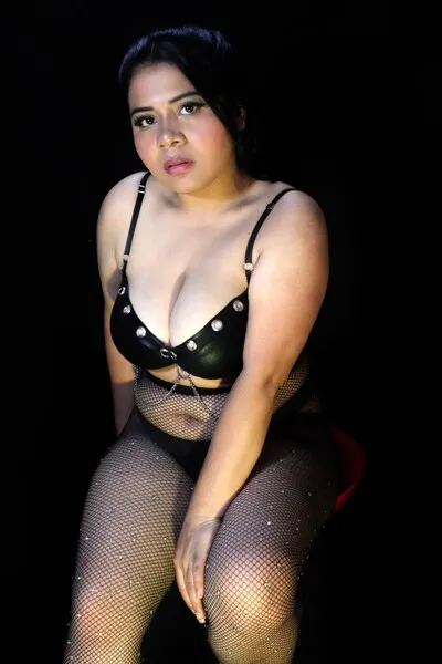 Live sex webcam photo for HasleyFetish #6055366