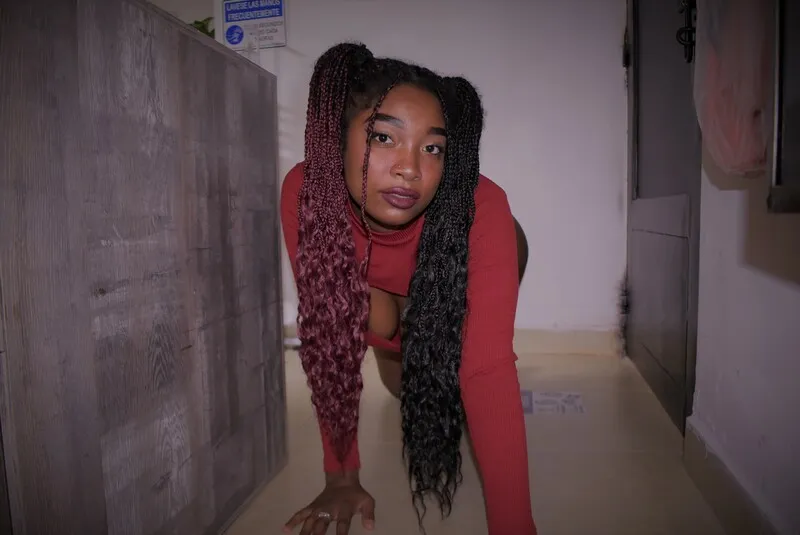 Live sex webcam photo for lizMills #3879224