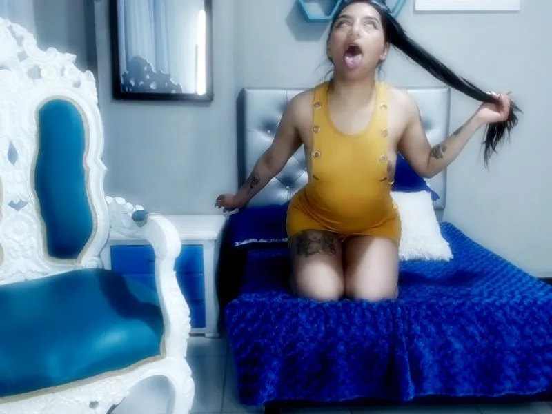 Live sex webcam photo for LilKimLatina #3345422