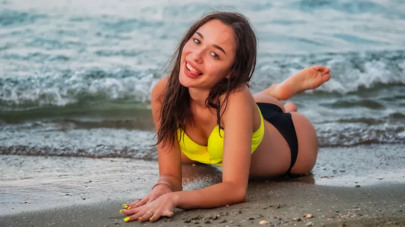 Live sex webcam photo for AlliaMason #3414191