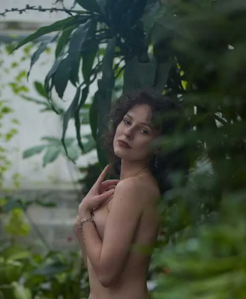 Live sex webcam photo for CurlyClara #3758421