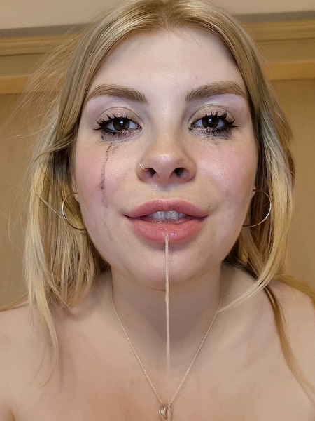 Live sex webcam photo for RachelKUK #3302431