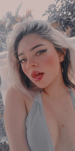 Live sex webcam photo for FrancceskaHarper #3603774