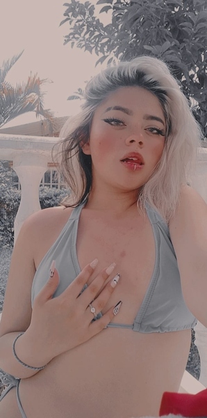 Live sex webcam photo for FrancceskaHarper #3603775