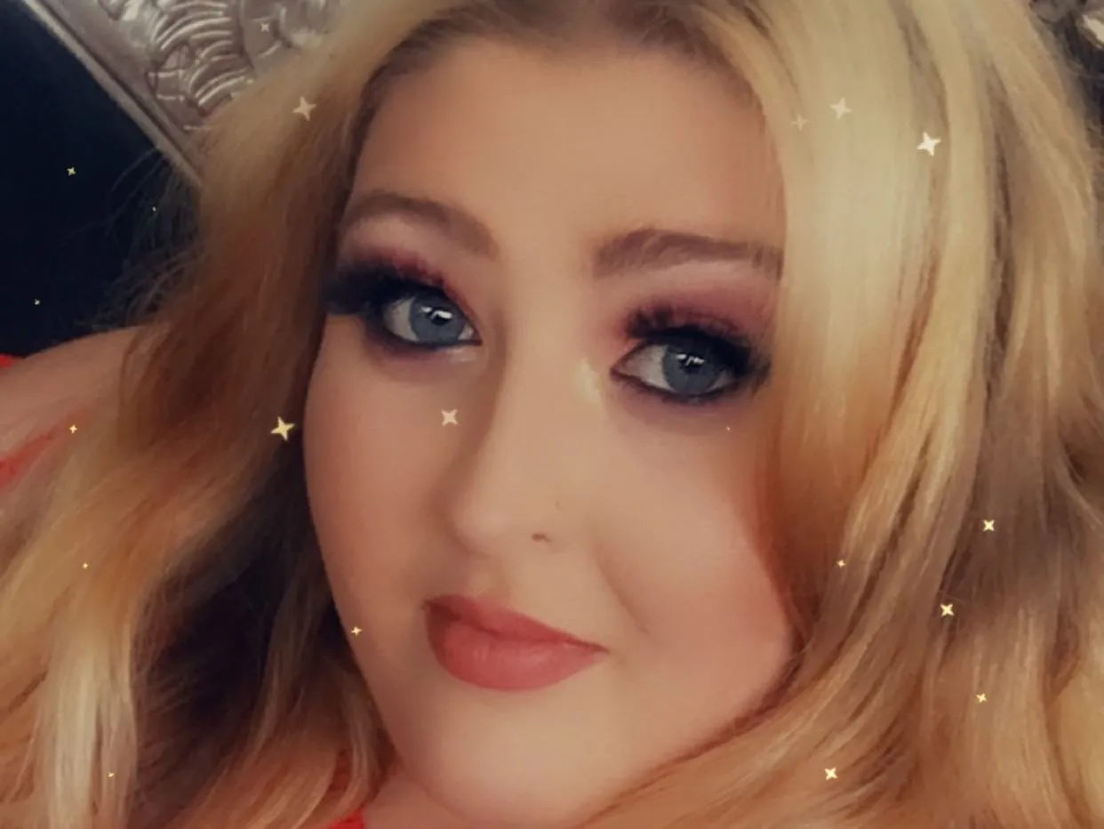 Live sex webcam photo for Curvolisious #3316460