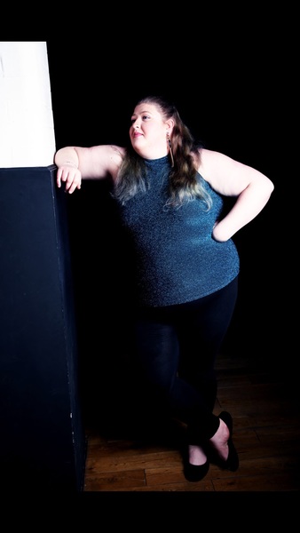 Live sex webcam photo for Curvolisious #3316470