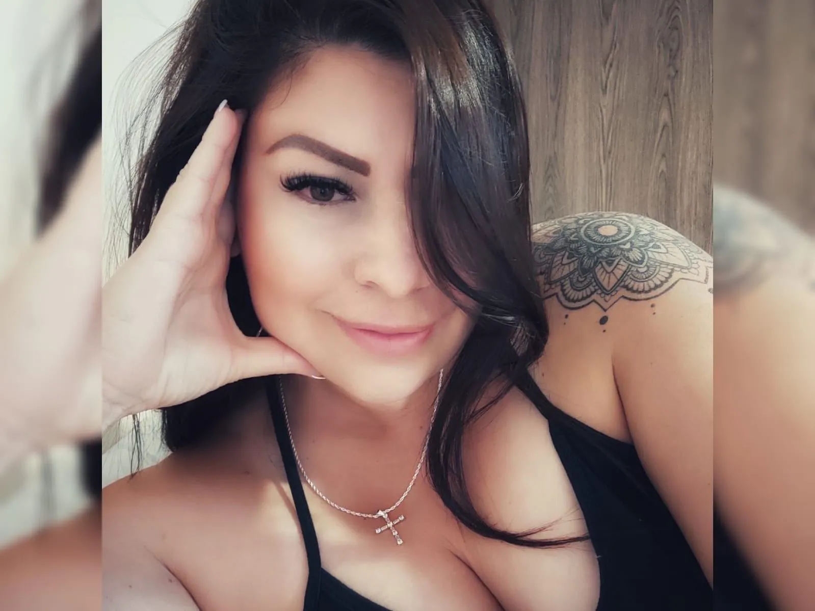 Live sex webcam photo for AntonniaJones #3291124