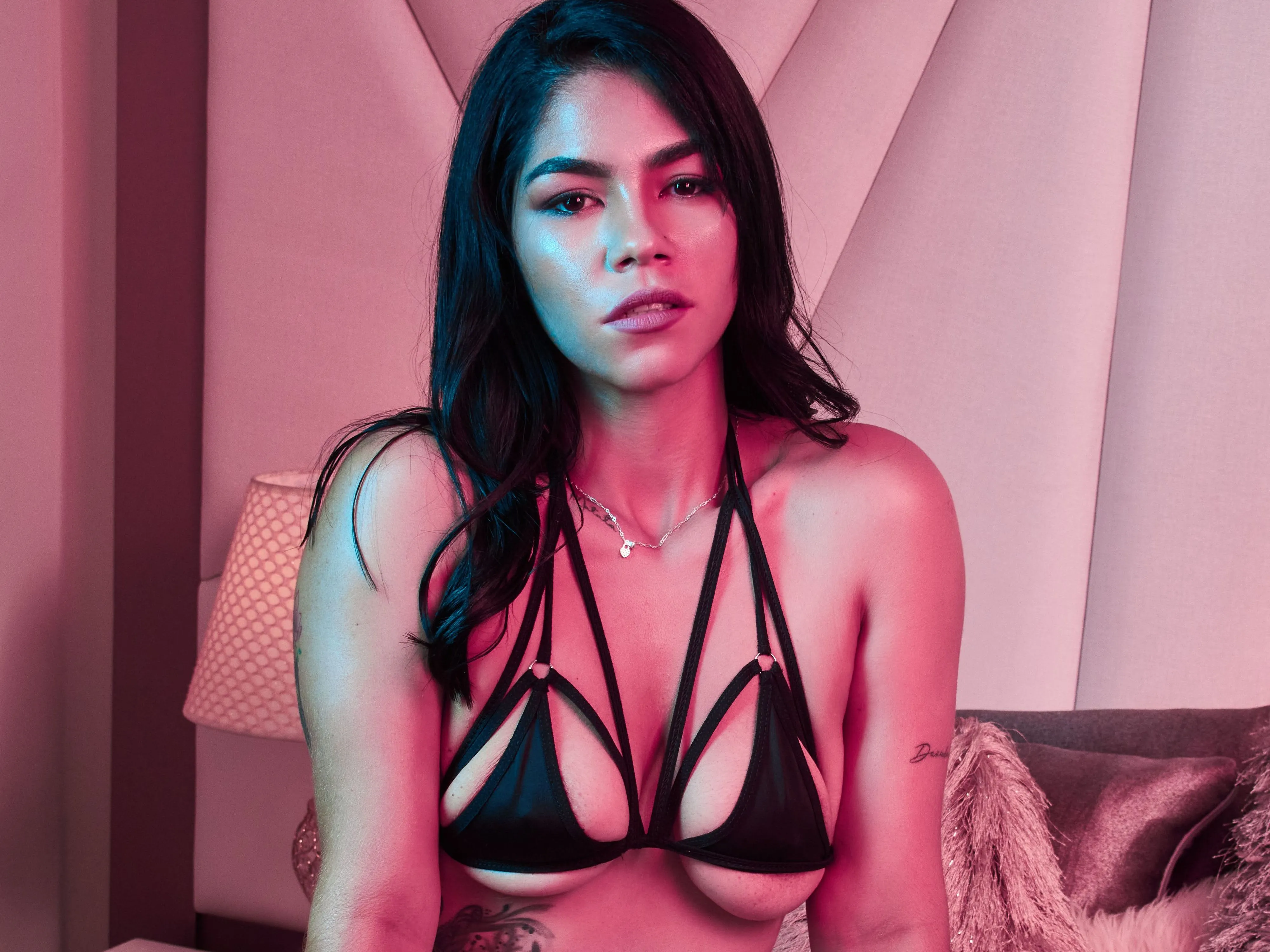 Live sex webcam photo for ZaraPalvin #3417616