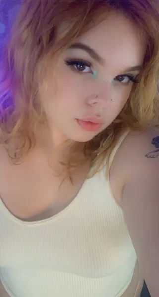 Live sex webcam photo for AuroratheeAngel #3332512