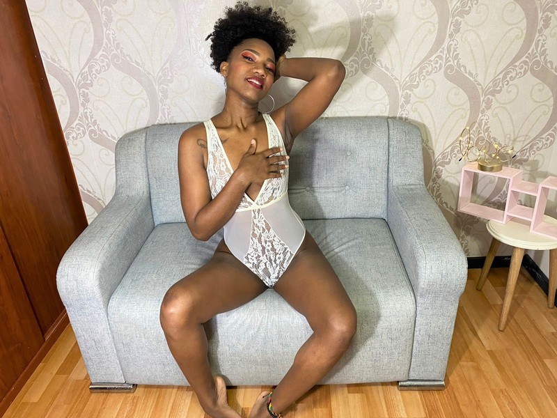 Live sex webcam photo for KendallRous #3340096