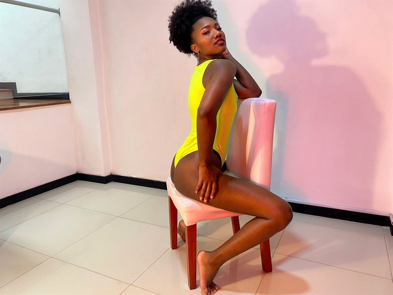 Live sex webcam photo for KendallRous #3340144