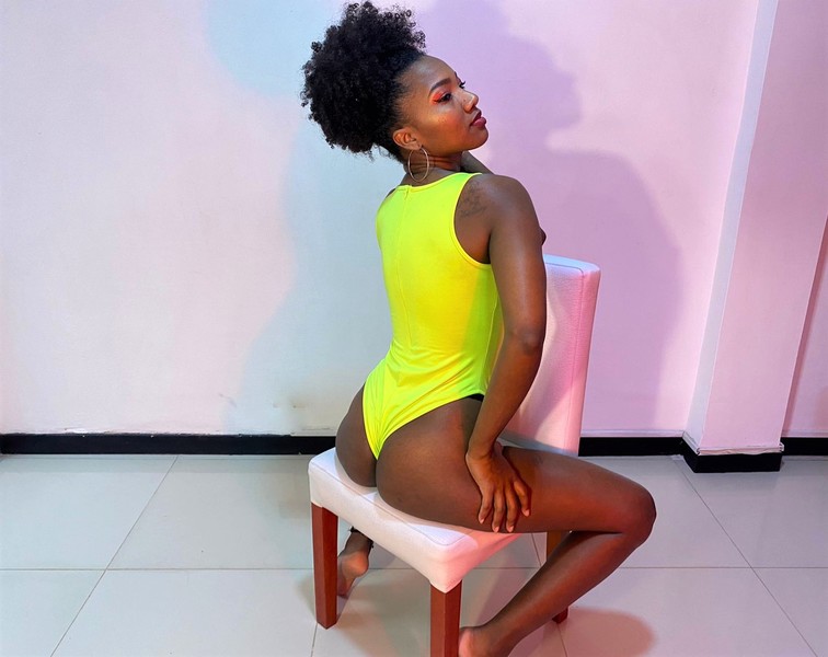 Live sex webcam photo for KendallRous #3340143