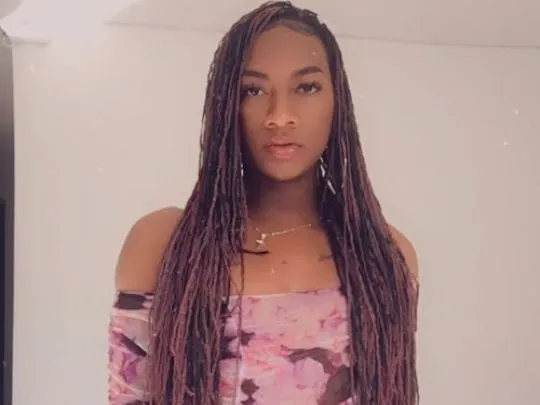 Live sex webcam photo for samydoll21 #3301379