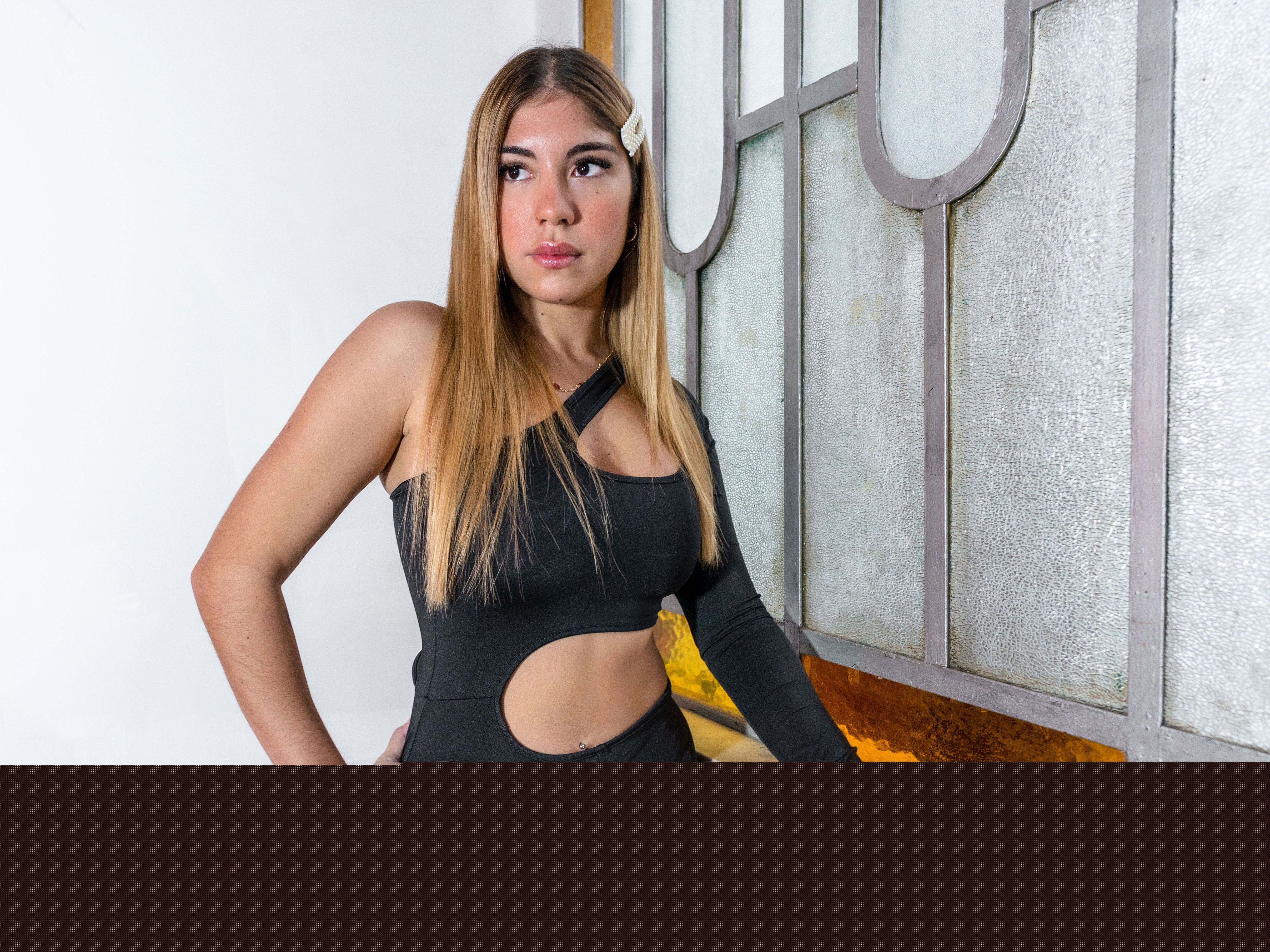 Live sex webcam photo for Rebekablack #3293779