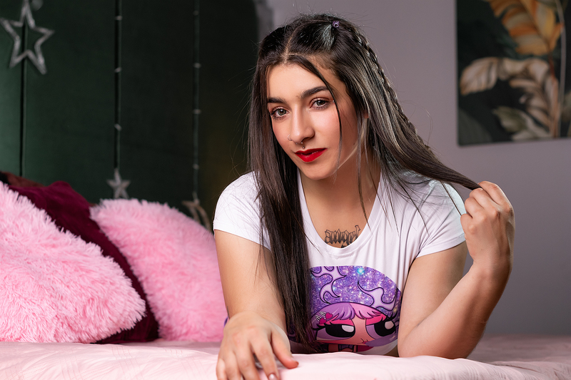 Live sex webcam photo for SaraBlaiir #3297190