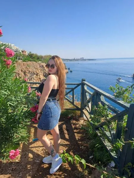 Live sex webcam photo for AmeliaDiamond #3685290