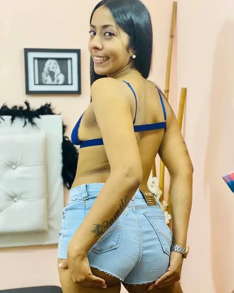 Live sex webcam photo for MillerMegan #3301170