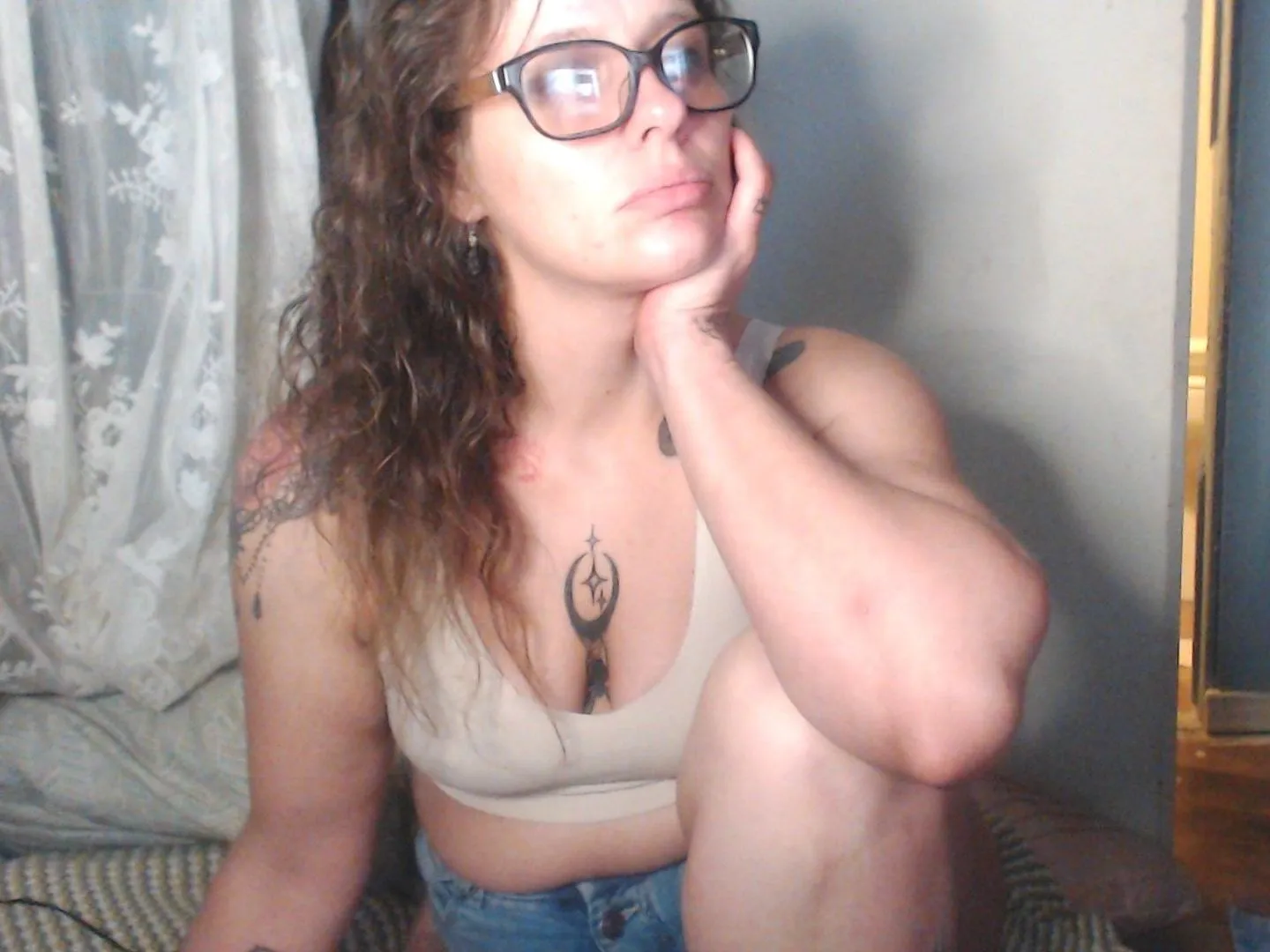 Live sex webcam photo for MandyCandy424 #3396233