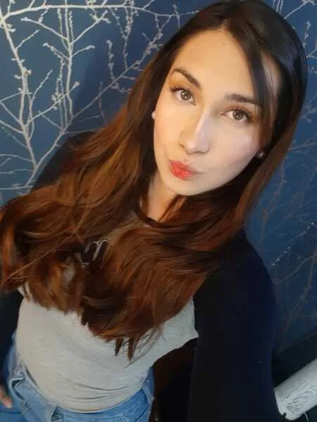 Live sex webcam photo for AbrilBetancourt #3666072